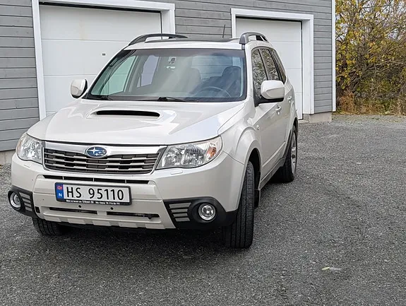 Subaru Forester 2009 photo 2