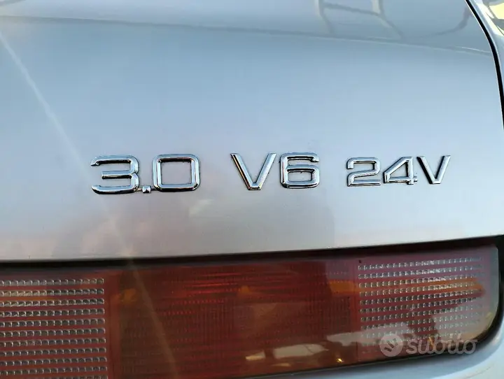Alfa Romeo Spider 2003 photo 3
