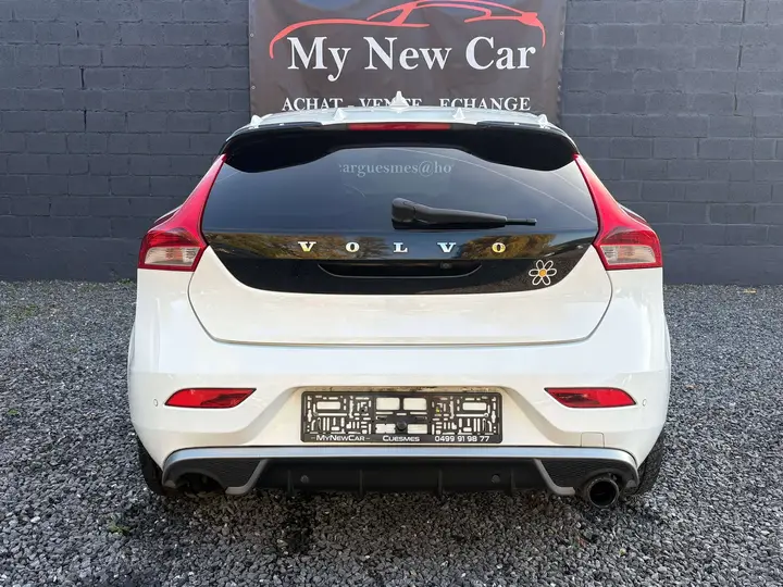 Volvo V40 2012 photo 5
