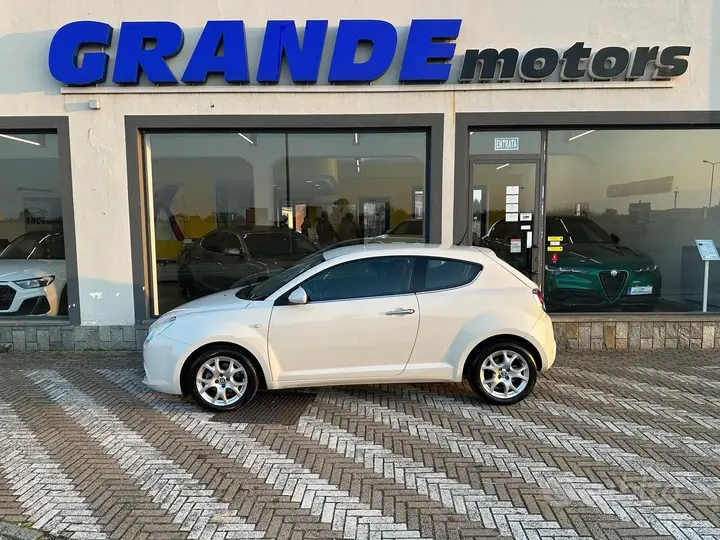 Alfa Romeo Mito 2009 photo 4
