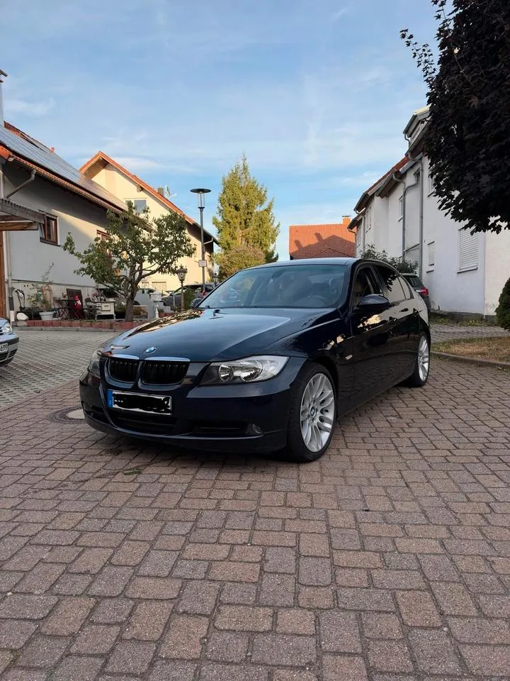 BMW E90