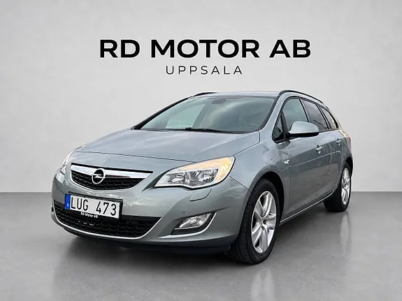 Opel Astra 2011 photo 2