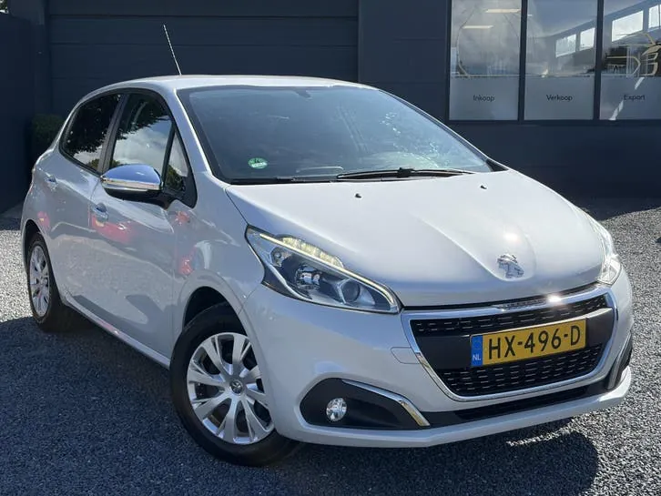 Peugeot 208 2016 photo 2