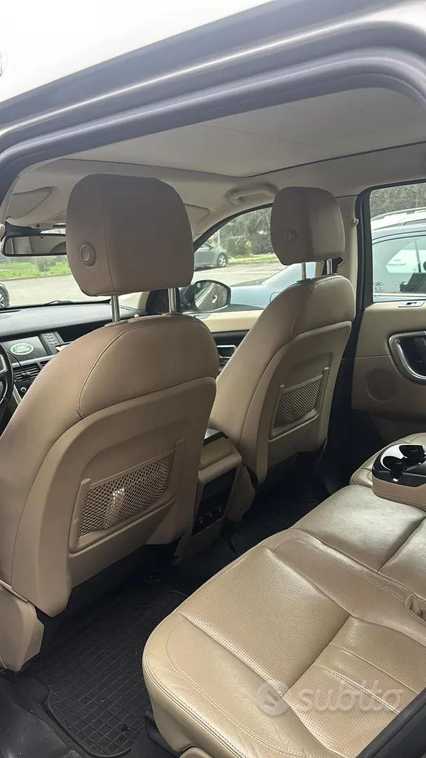 Land Rover Discovery Sport 2017 photo 5