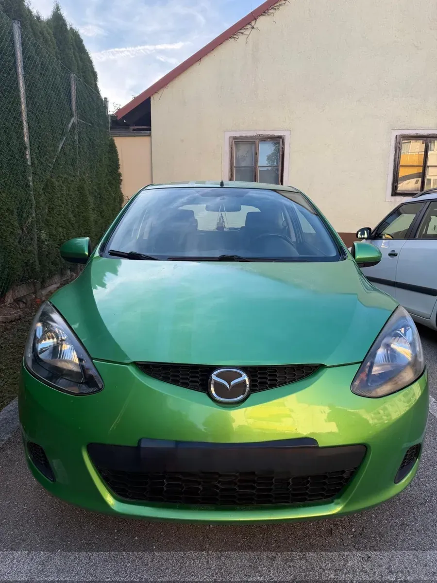Mazda Mazda2