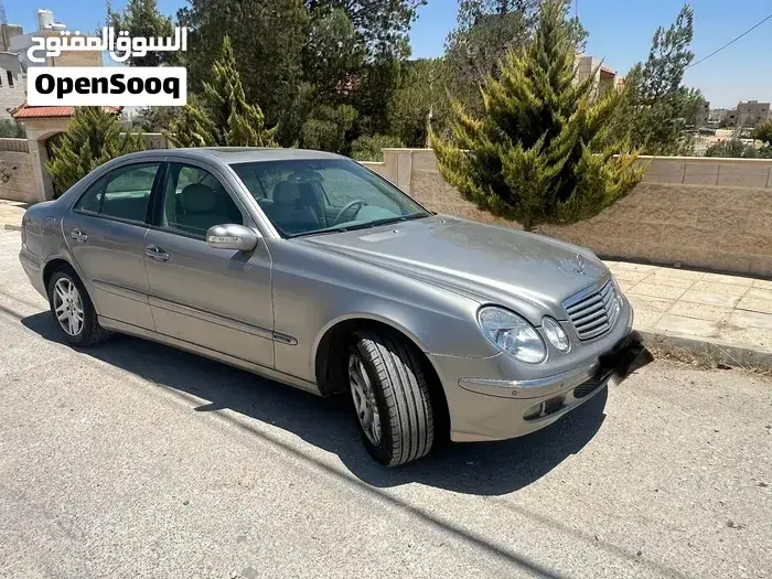 Mercedes-Benz E-Class 2005 photo 3