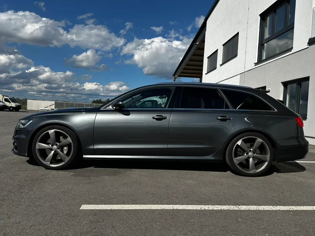 Audi A6 2013 photo 2