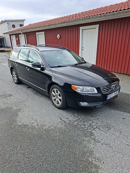 Volvo V70 2014 photo 2