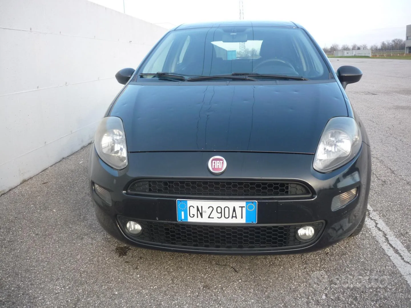 Fiat Punto 2013 photo 2