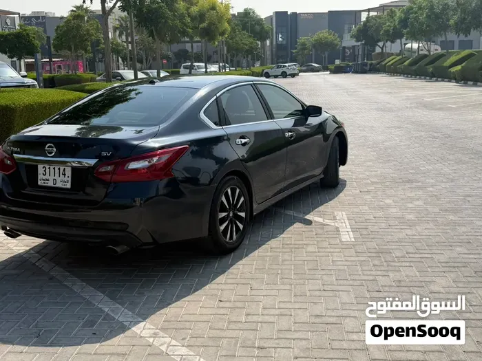 Nissan Altima 2018 photo 2