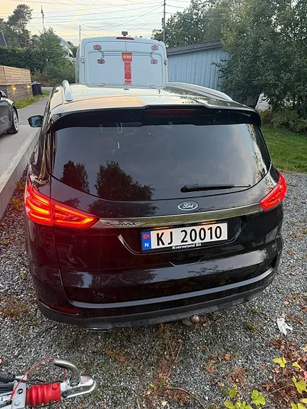Ford S-Max 2015 photo 3