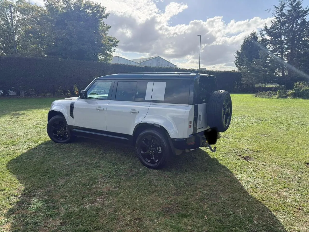 Land Rover Defender 110 2026 photo 3