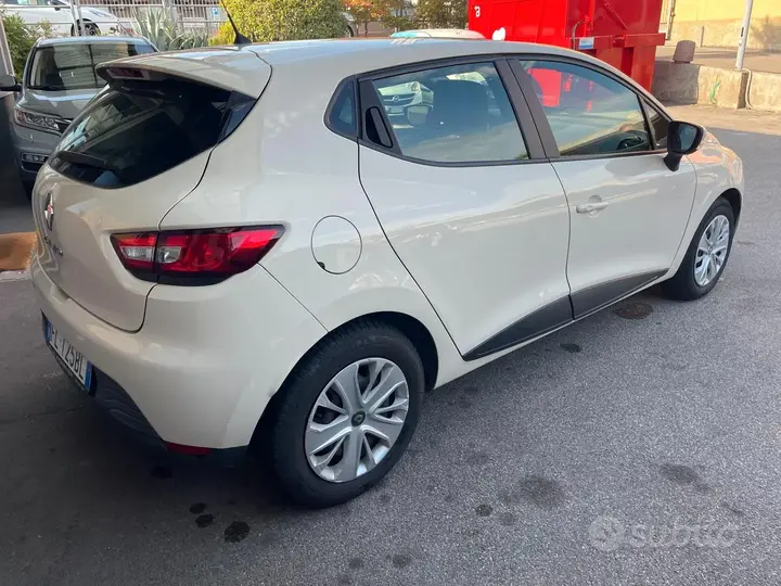 Renault Clio 2026 photo 4