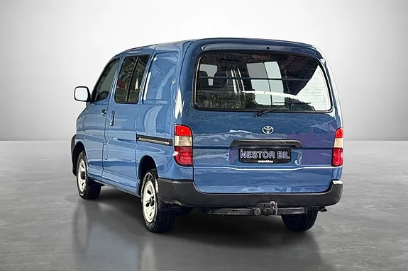 Toyota Hiace 2008 photo 5