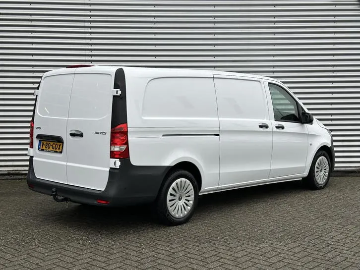 Mercedes-Benz Vito 2024 photo 2