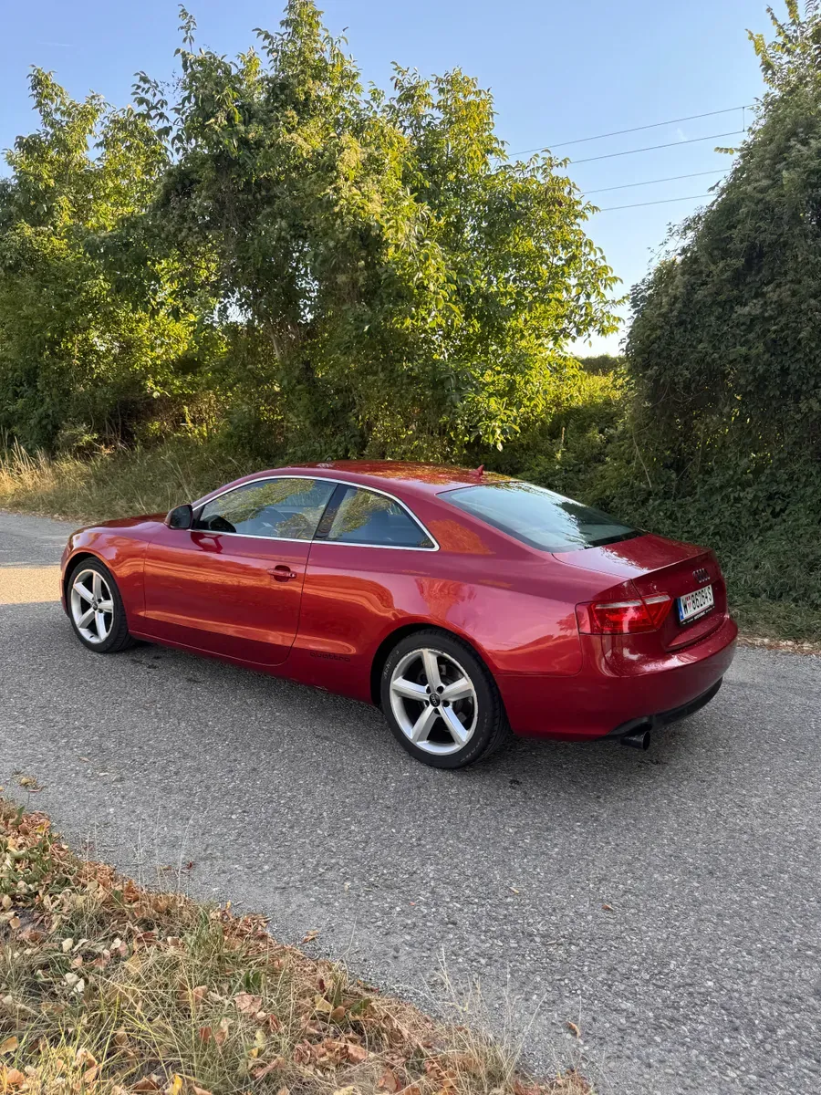 Audi A5 2008 photo 2