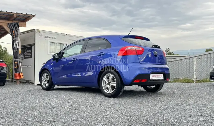 Kia Rio 2013 photo 3