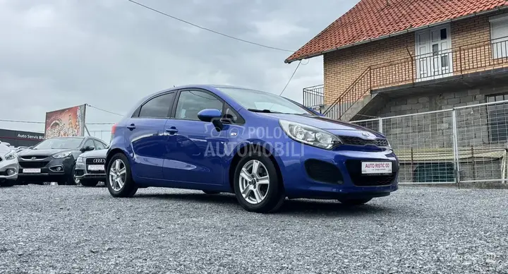 Kia Rio 2013 photo 2