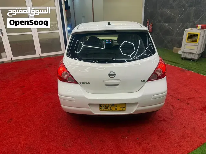 Nissan Tiida 2012 photo 2