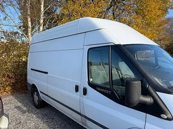Ford Transit 350L Van 2011 photo 2