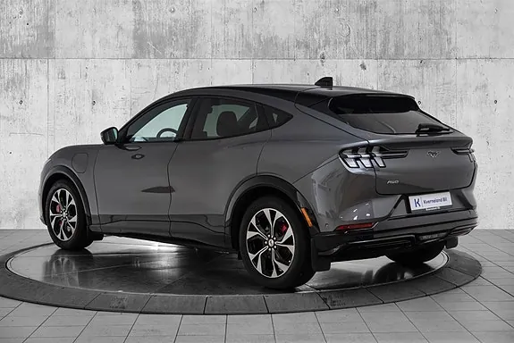 Ford Mustang Mach-E 2023 photo 3
