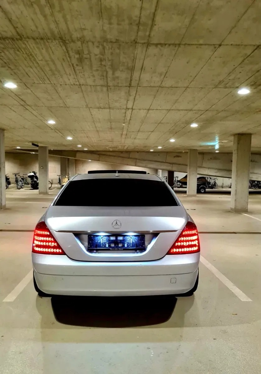 Mercedes-Benz S-Class 2006 photo 3