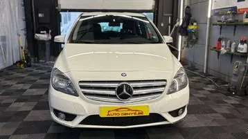 Mercedes-Benz B-Class 2012 photo 2