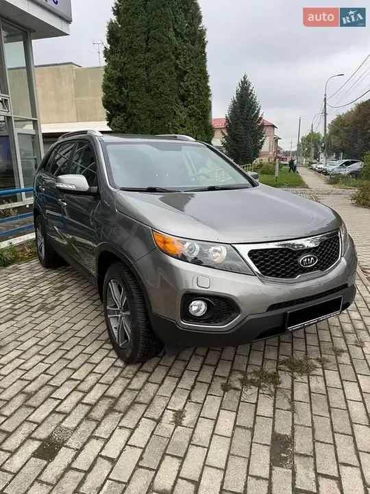 Kia Sorento 2011 photo 4