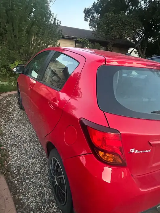 Toyota Yaris 2015 photo 4