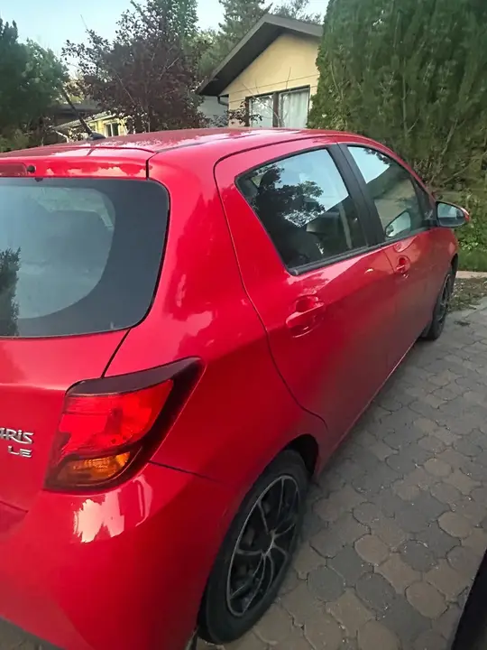 Toyota Yaris 2015 photo 3