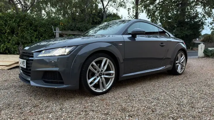 Audi Tt 2015 photo 2