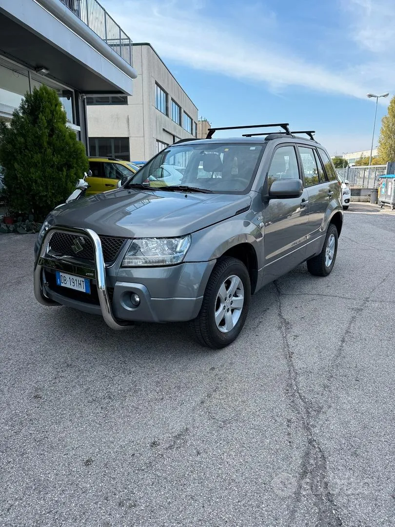 Suzuki Grand Vitara 2006 photo 2