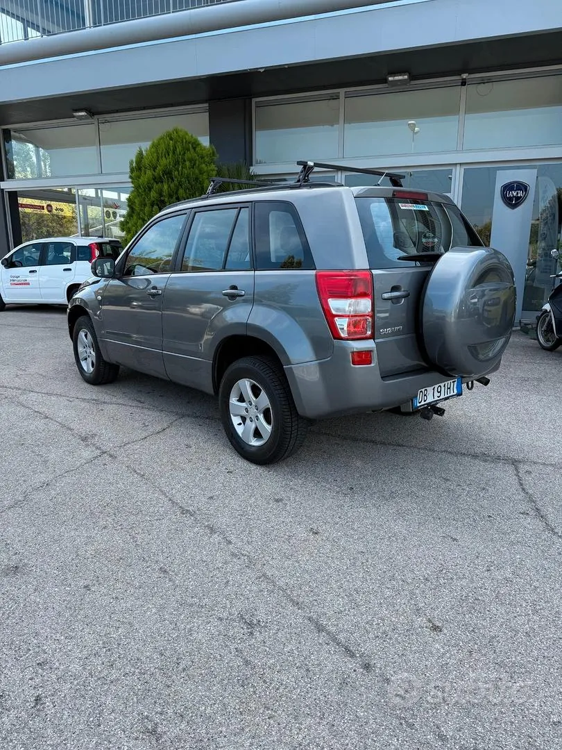 Suzuki Grand Vitara 2006 photo 4