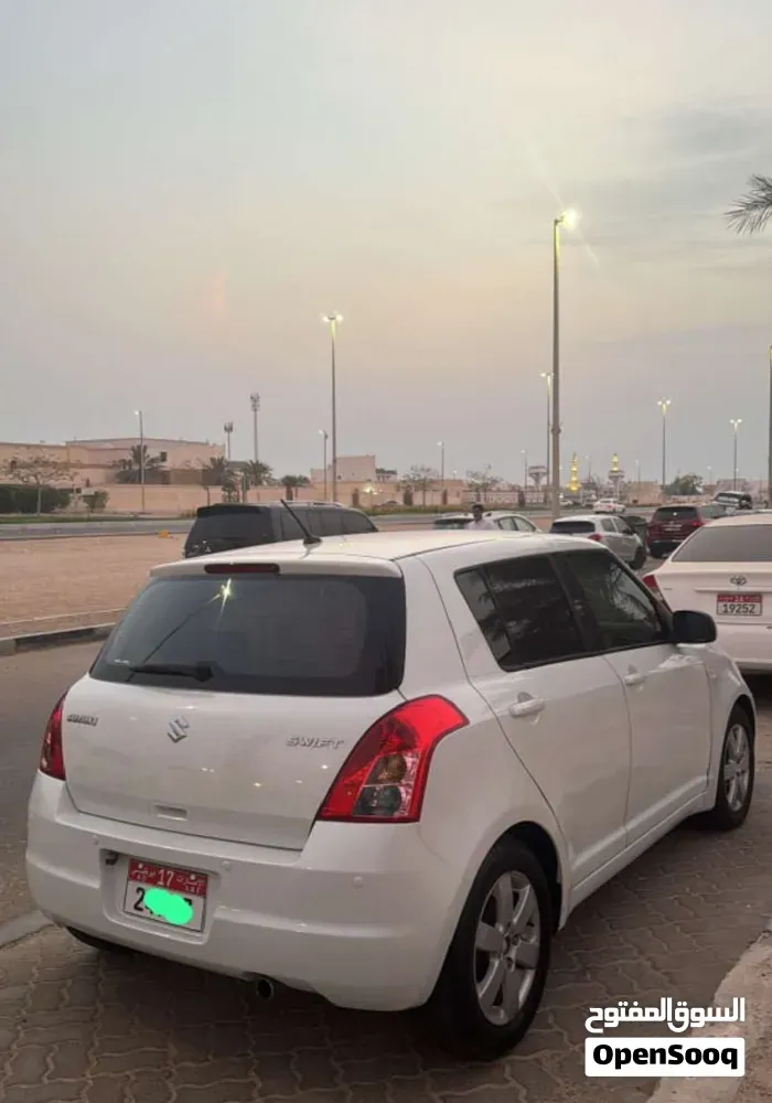 Suzuki Swift 2009 photo 4