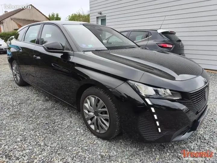 Peugeot 308 2022 photo 3