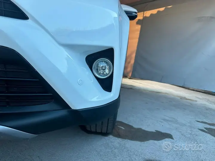 Toyota Rav4 2017 photo 5