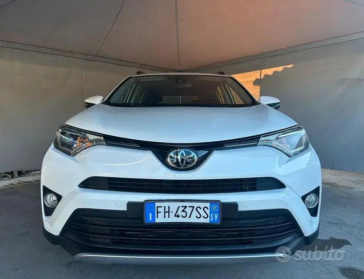Toyota Rav4 2017 photo 2