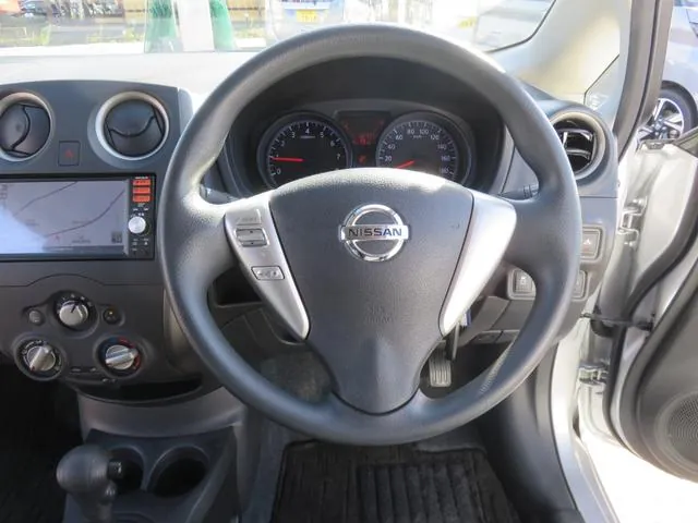 Nissan Note 2016 photo 3
