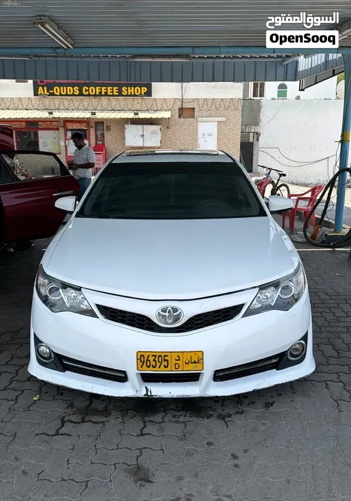 Toyota Camry 2014 photo 2