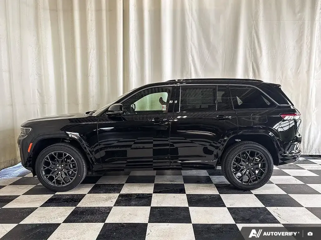 Jeep Grand Cherokee 2026 photo 4