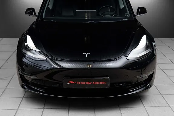 Tesla Model 3 2020 photo 4