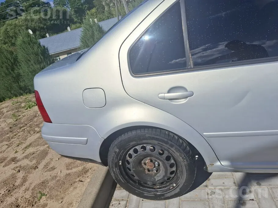 Volkswagen Bora 2000 photo 4