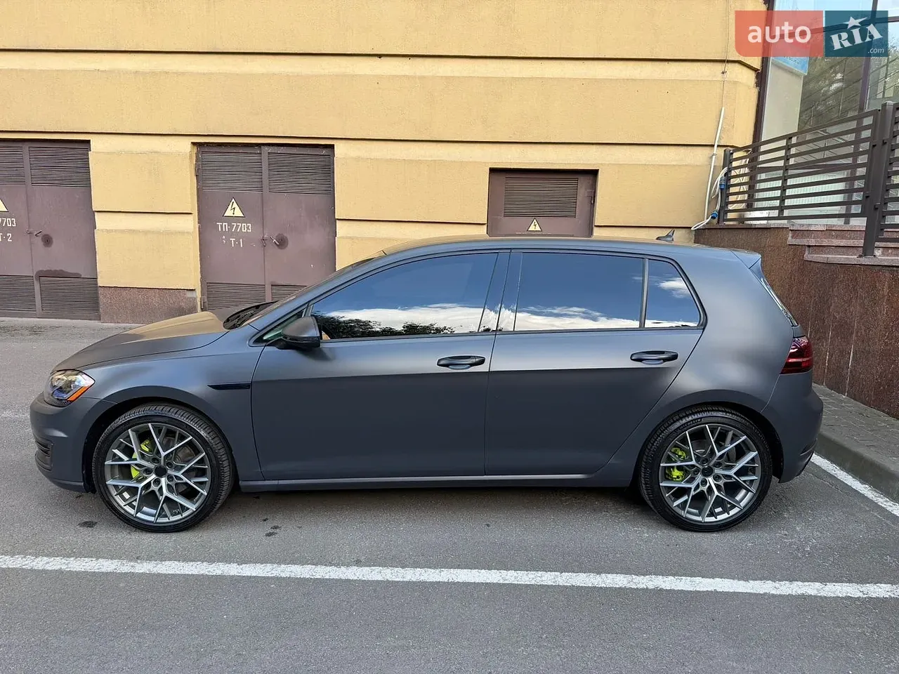 Volkswagen E-Golf 2019 photo 2