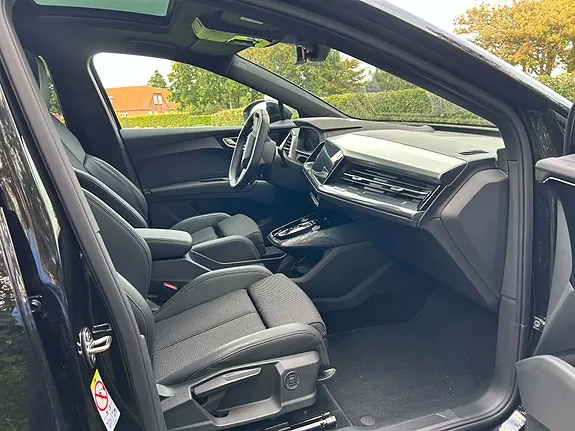 Audi Q4 E-Tron 2025 photo 4