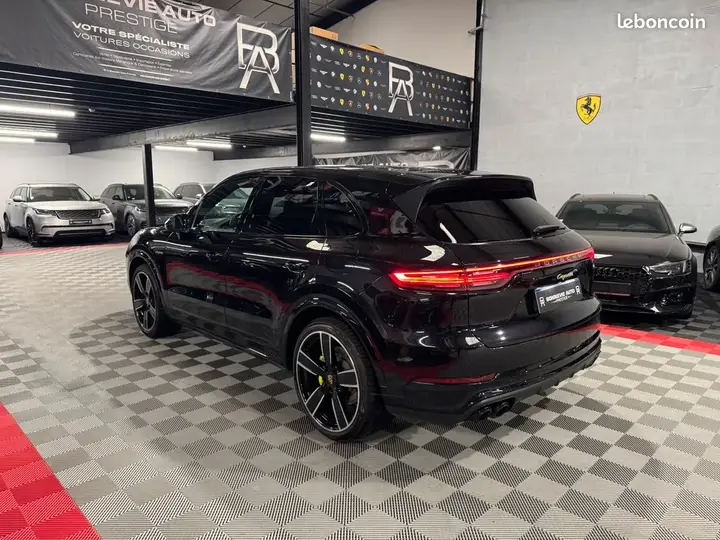 Porsche Cayenne 2021 photo 2