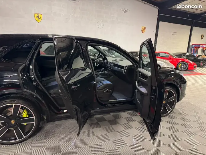 Porsche Cayenne 2021 photo 3