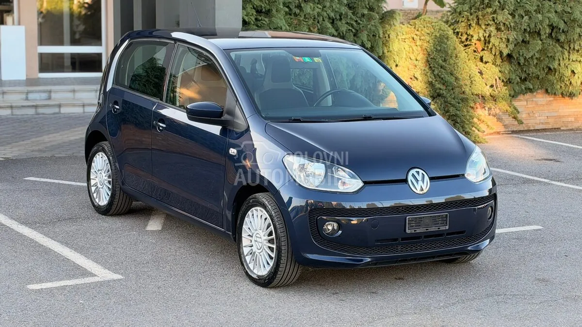 Volkswagen Up 2014 photo 2