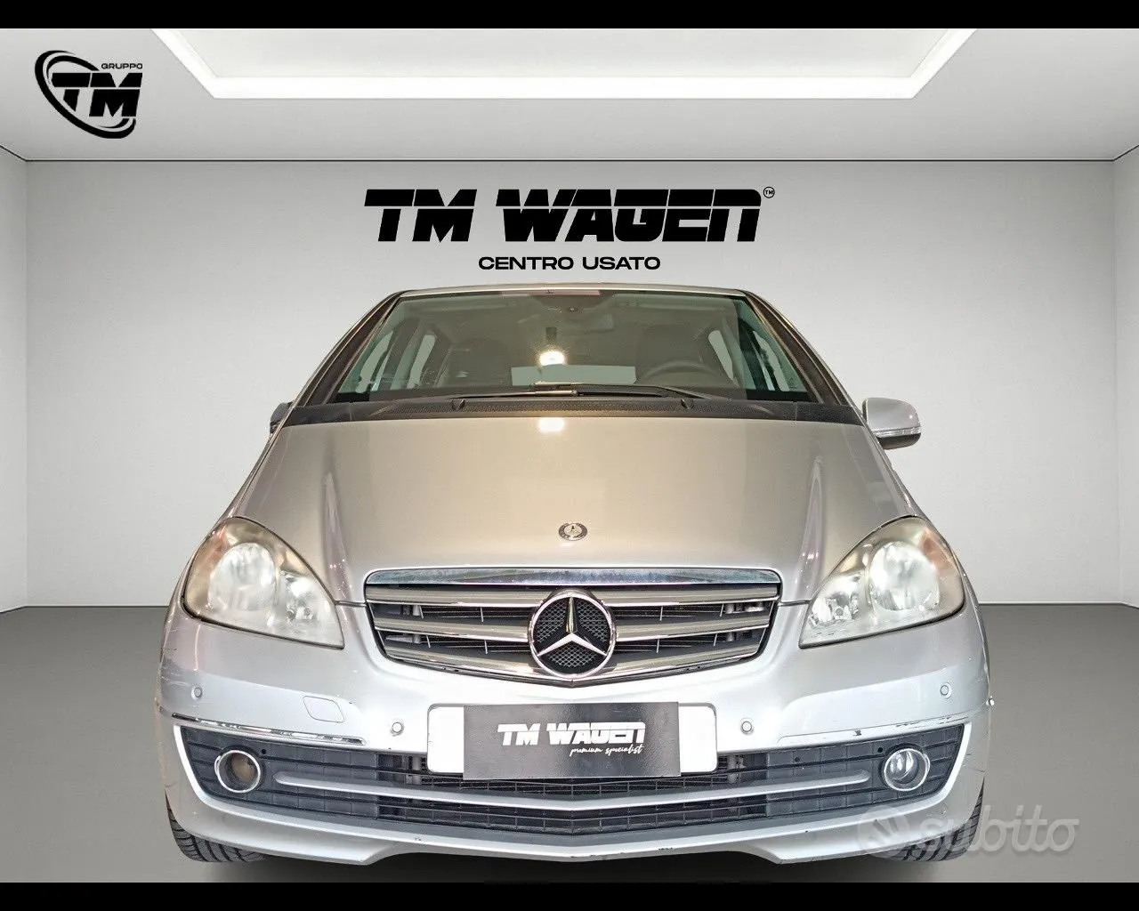 Mercedes-Benz A 180 2010 photo 2
