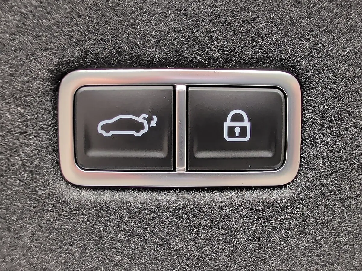 Hyundai Ioniq 6 photo 3