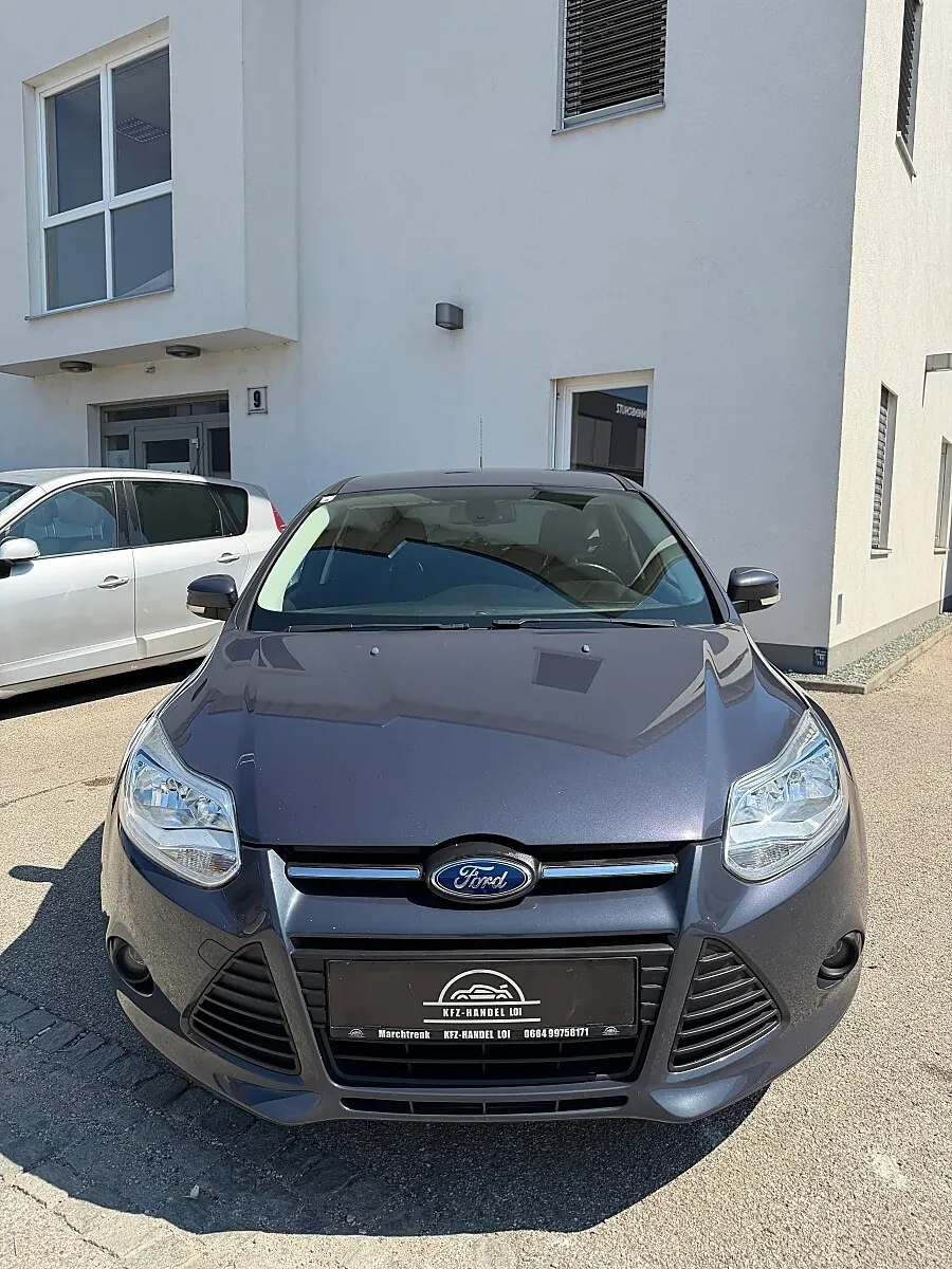 Ford Focus 2013 photo 2